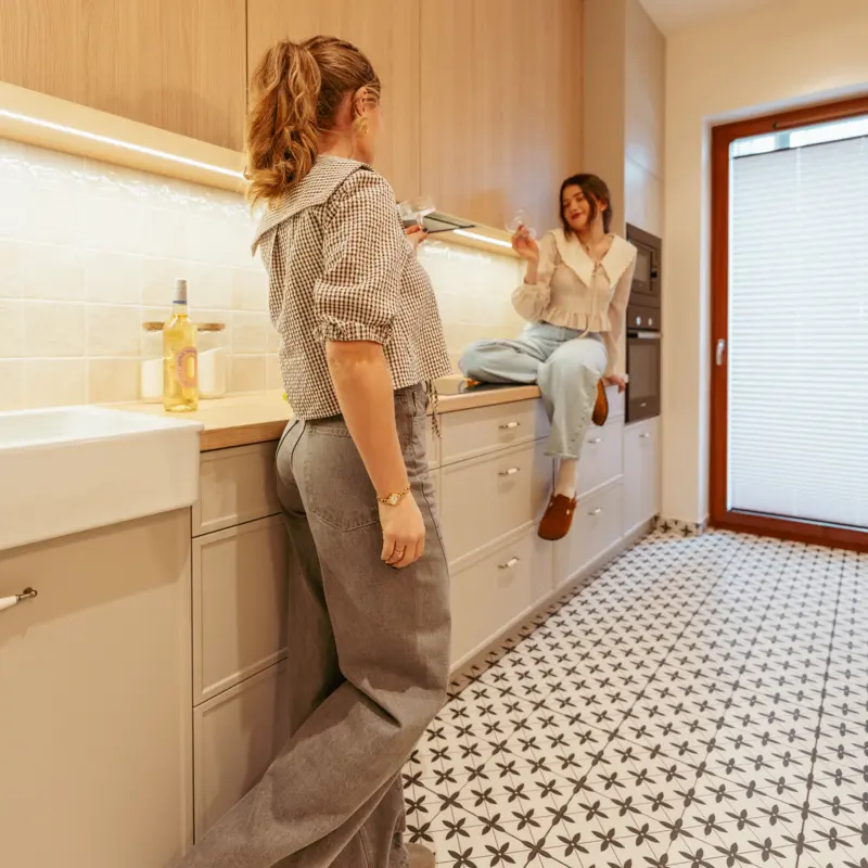 Fronty do IKEA w mieszkaniach pod wynajem – trwałość, estetyka i opłacalność